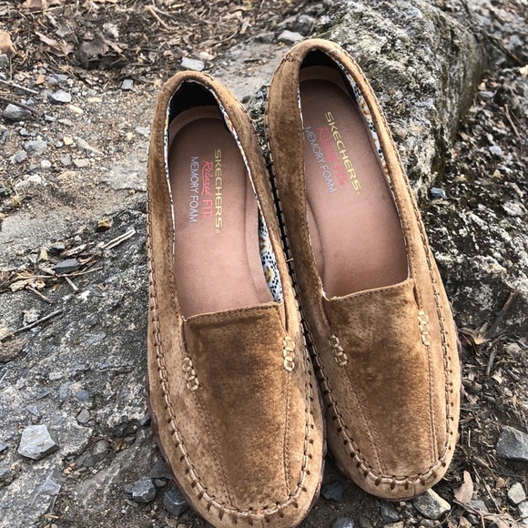 Limited Ed. Brown Leather Sketchers NWOT - Picture 4 of 4